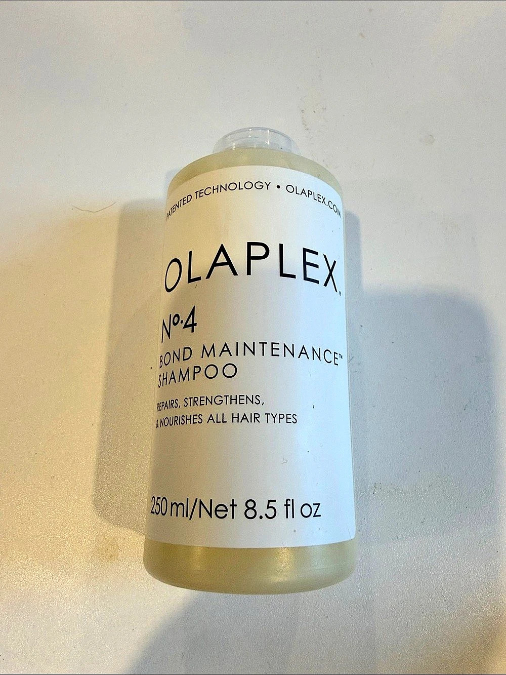 Olaplex No.4 Bond Maintenance Shampoo 250 mL NWT